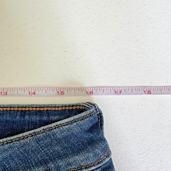 NWT Studio Blue Straight Leg High Rise Stretch Jeans, Medium Wash, Women's 32/14 - Picture 3 of 8